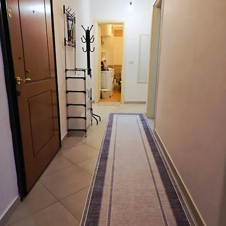 Kasim Cozy Apartment- N&s Terminal *