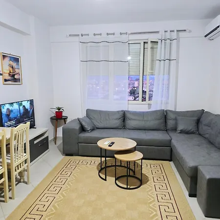 Kasim Cozy Apartment- N&s Terminal Bregu i Lumit